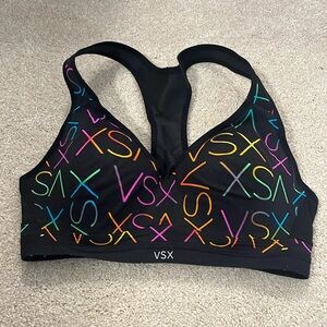 Victoria sport x sexy sports bra